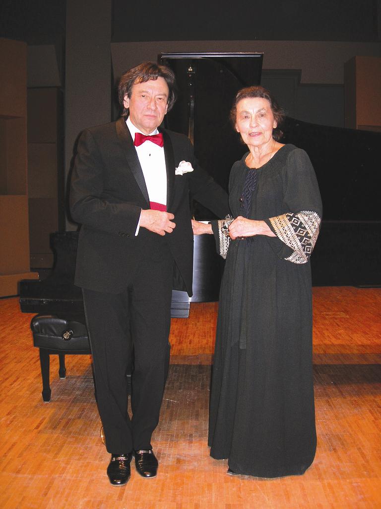 Piano duo of Ireneus and Luba Zuk