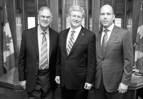 2 - L. to R.: Holocaust survivor Leon Chameides, Prime Minister Stephen Harper and UCC National President Paul Grod