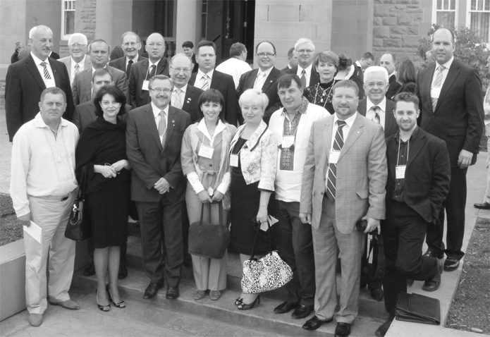 Participants in the Canada-Ukraine Business Forum in front of Government House, Edmonton