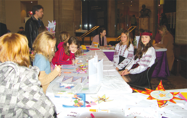 Christmas arts and crafts children's workshop